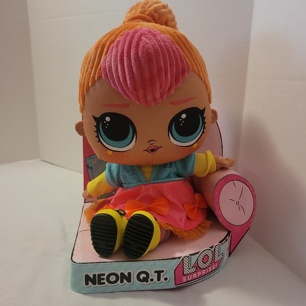LOL Suprise Plush Neon Qt - Picture 2 of 8